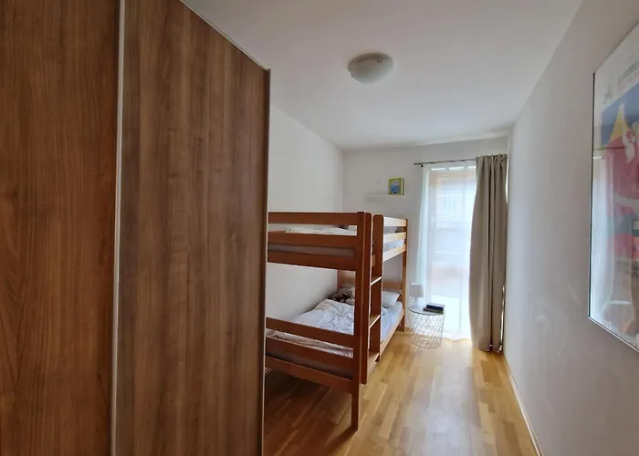 Claudia 5 * راوريس